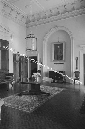 ROCKINGHAM HOUSE   ENTRANCE HALL